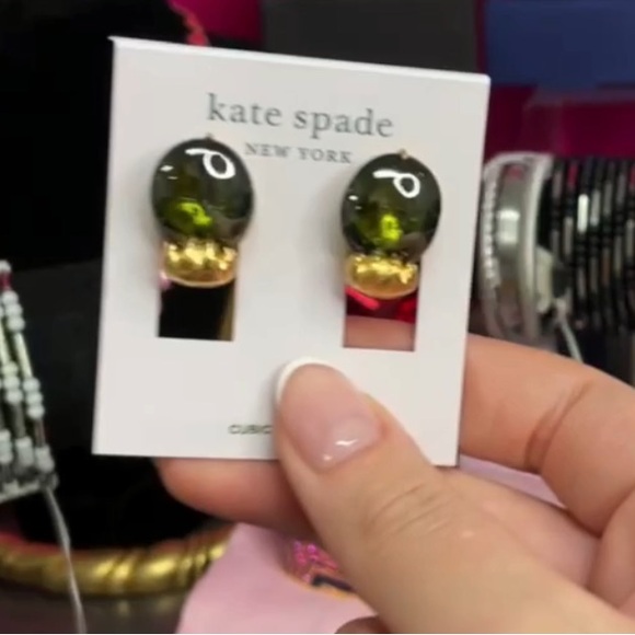 KATE SPADE Gold PERIDOT House Cat Paw Stud Earrings NWT - Picture 3 of 8